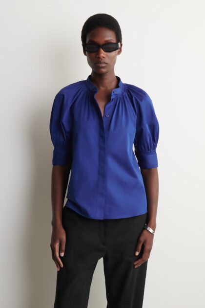 BLOUSE À MANCHES BALLON SMOCKÉES COS