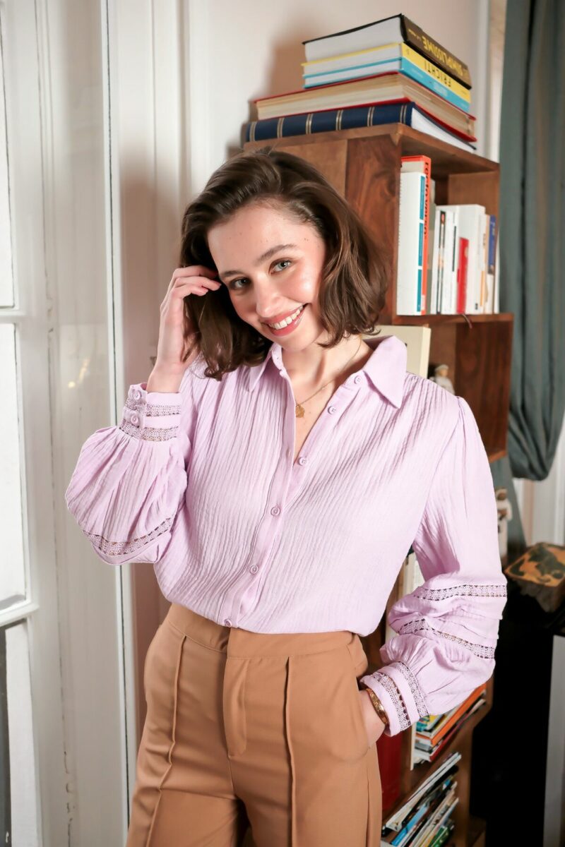 BLOUSE EN GAZE DE COTON A DENTELLE – Image 2