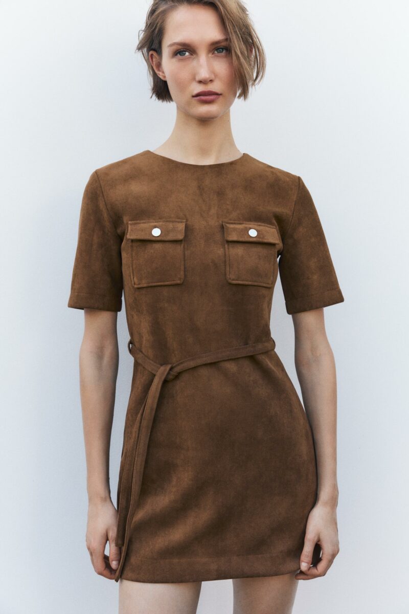 ROBE EFFET DAIM AVEC CEINTURE – Image 2