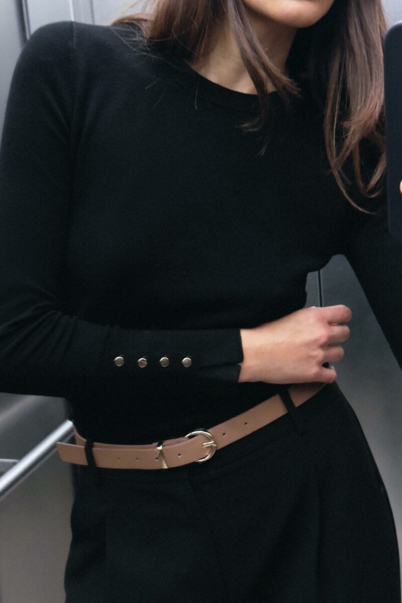 PULL EN MAILLE UNI A MANCHES LONGUES – Image 2