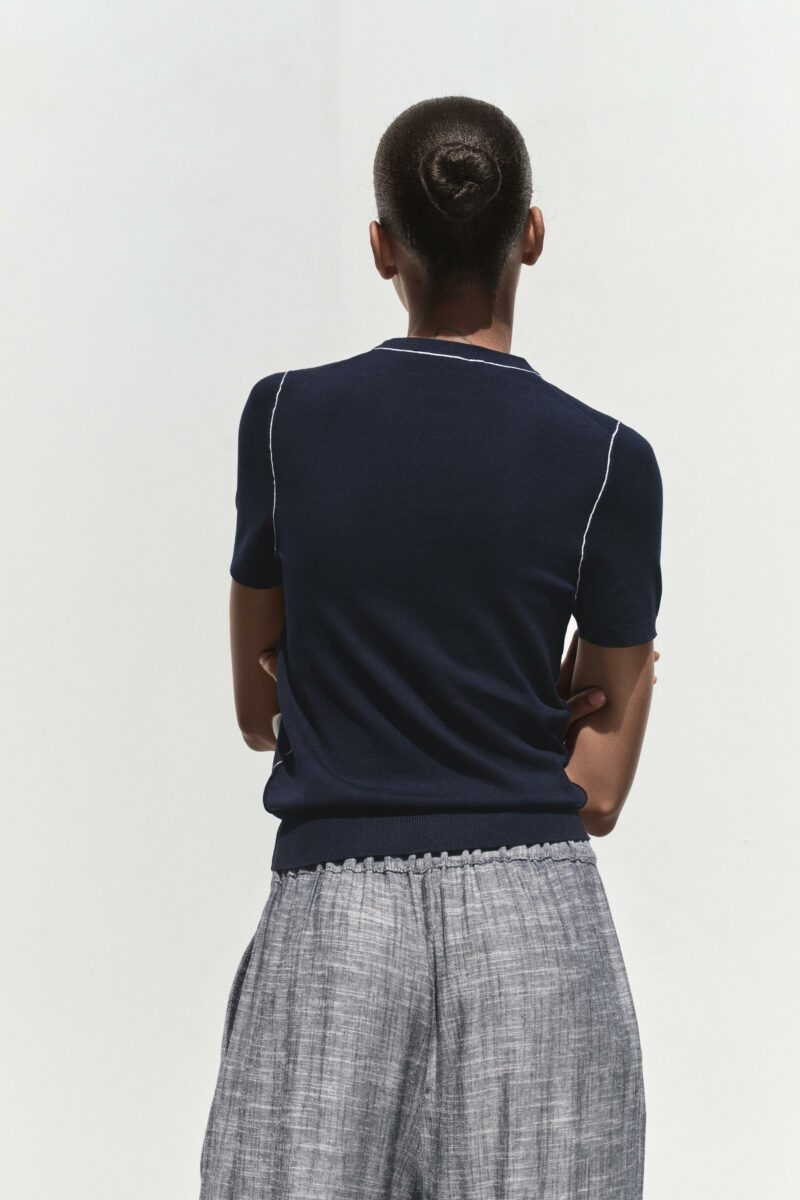 PULL À MANCHES COURTES AVEC LISERÉS – Image 4