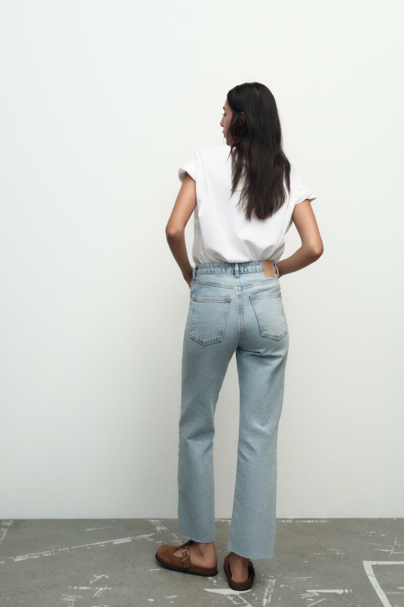 JEAN DROIT À TAILLE HAUTE – Image 4