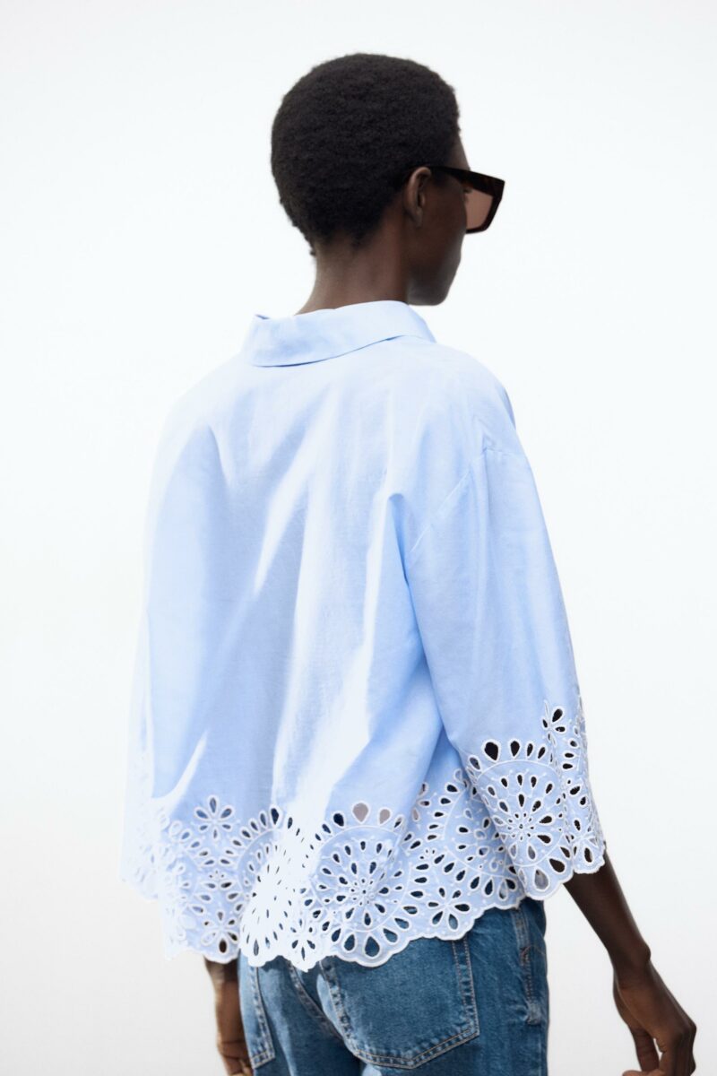 CHEMISE EN POPELINE À BRODERIES PERFORÉES – Image 4