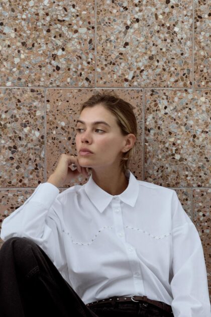 CHEMISE EN POPELINE OVERSIZE À RIVETS